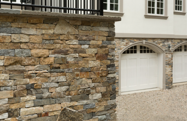 Pagar Kayu Bergaya Klasik